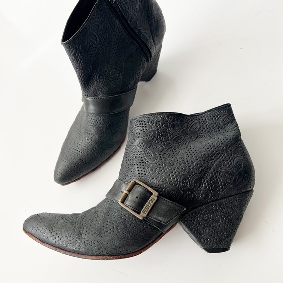 John Fluevog Black Leather Ankle Boots Steampunk Biker Rocker Booties Size 8.5 - Picture 1 of 10